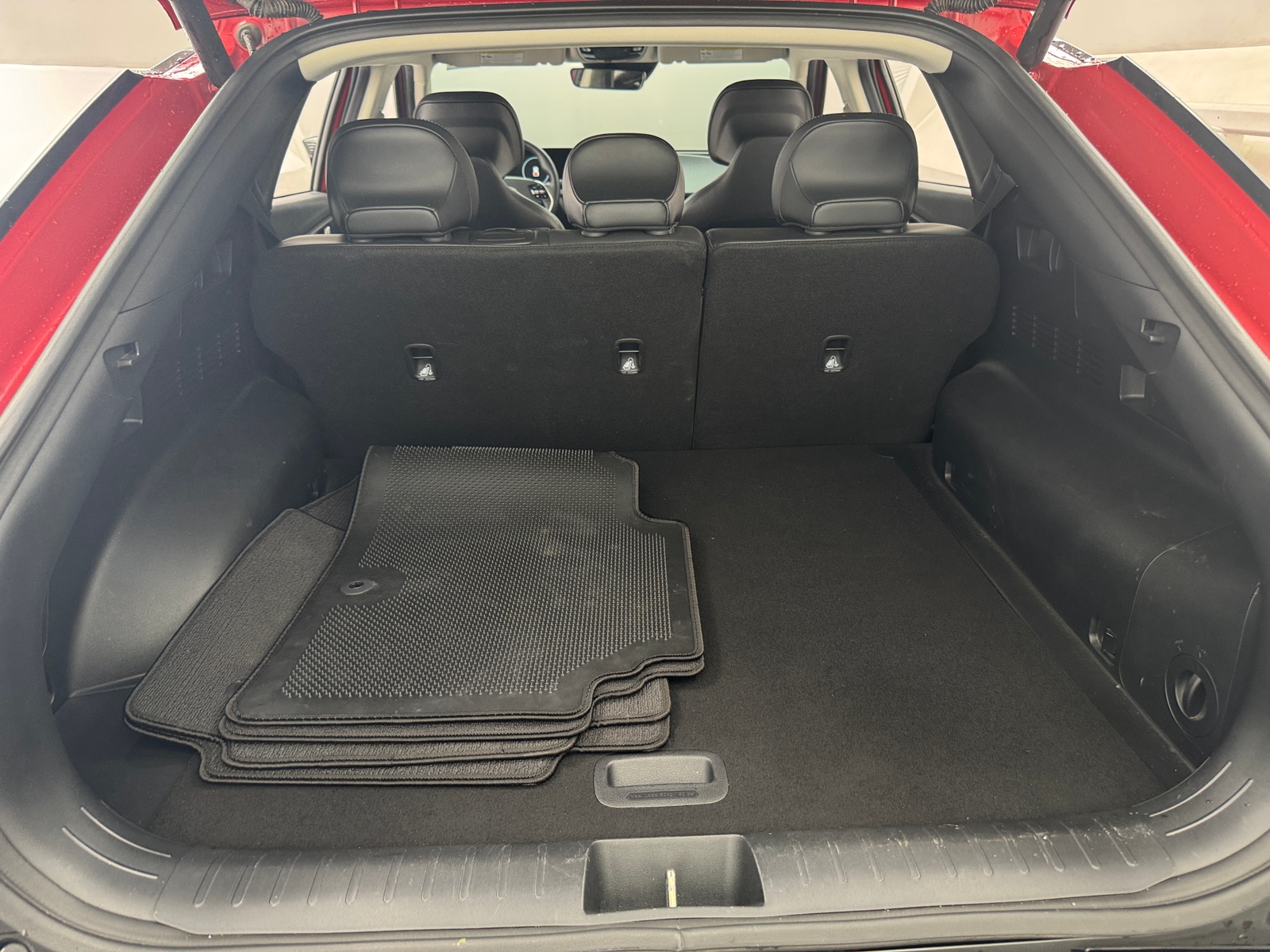 Thumbnail: 2022 Kia EV6 - 6