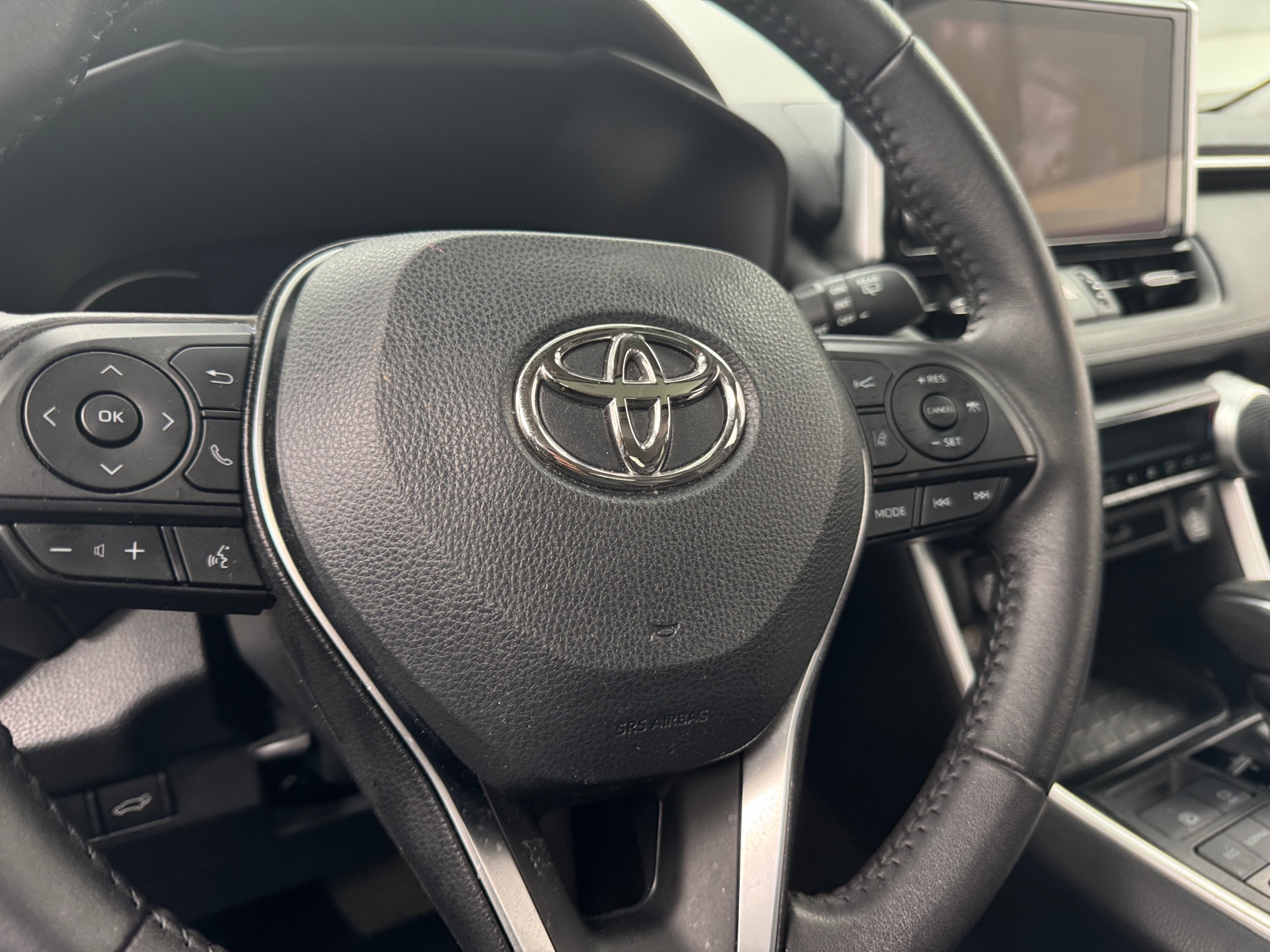 Thumbnail: 2023 Toyota RAV4 - 4