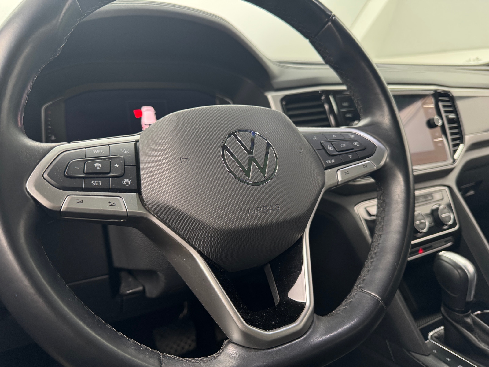 Thumbnail: 2020 Volkswagen Atlas - 4