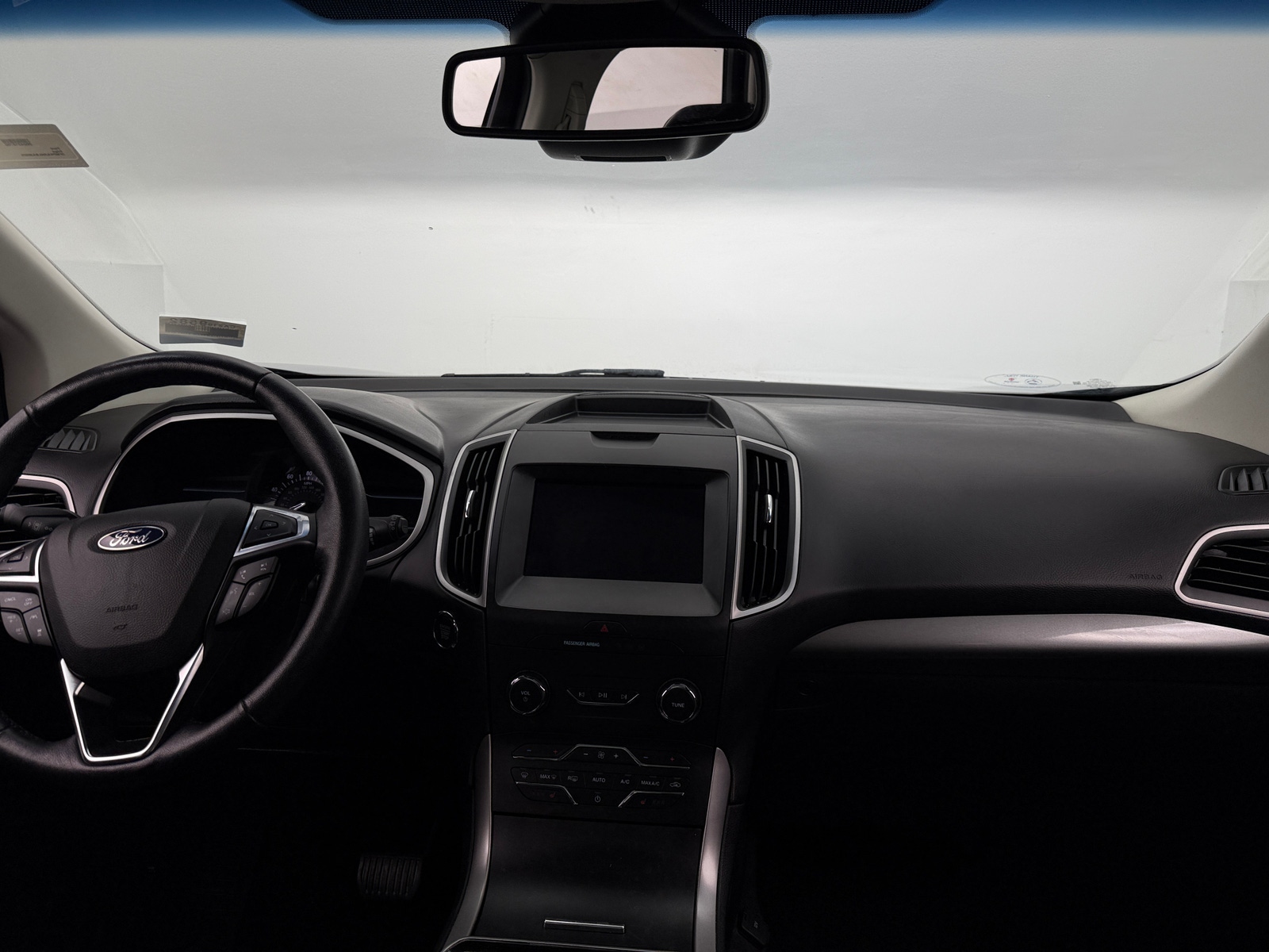 Thumbnail: 2020 Ford Edge - 2