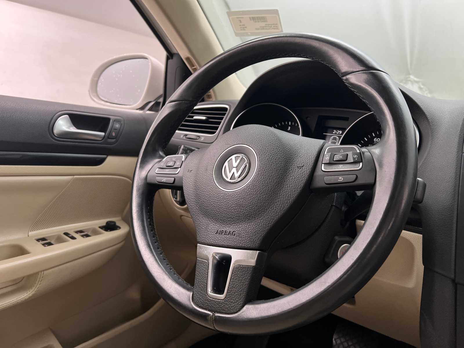 Thumbnail: 2014 Volkswagen Jetta - 4