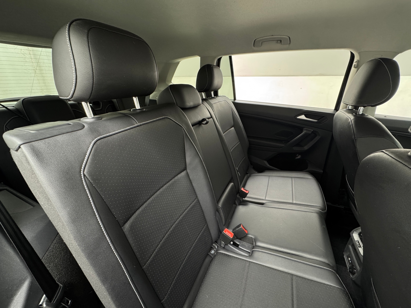 Thumbnail: 2021 Volkswagen Tiguan - 5