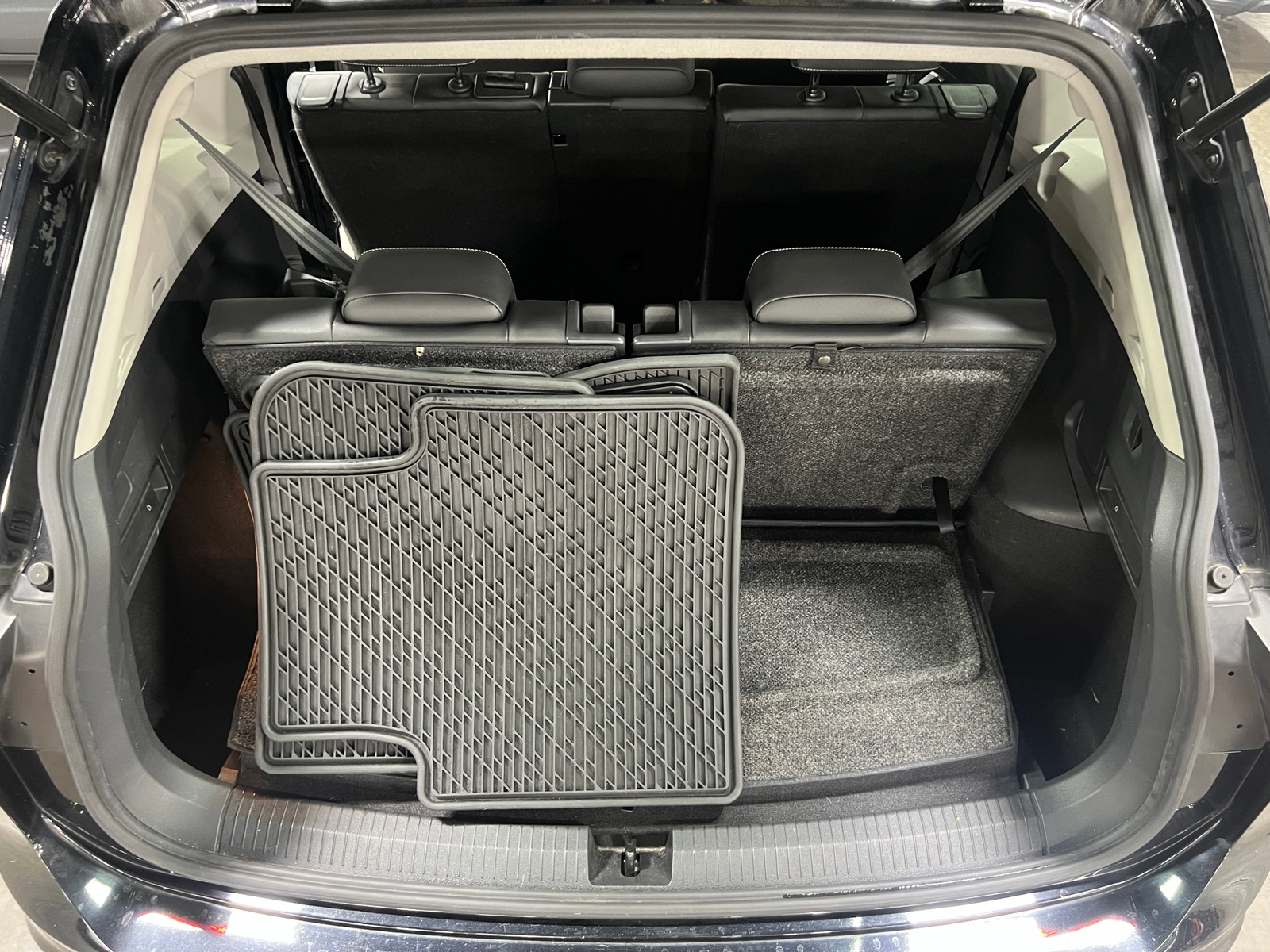 Thumbnail: 2021 Volkswagen Tiguan - 6