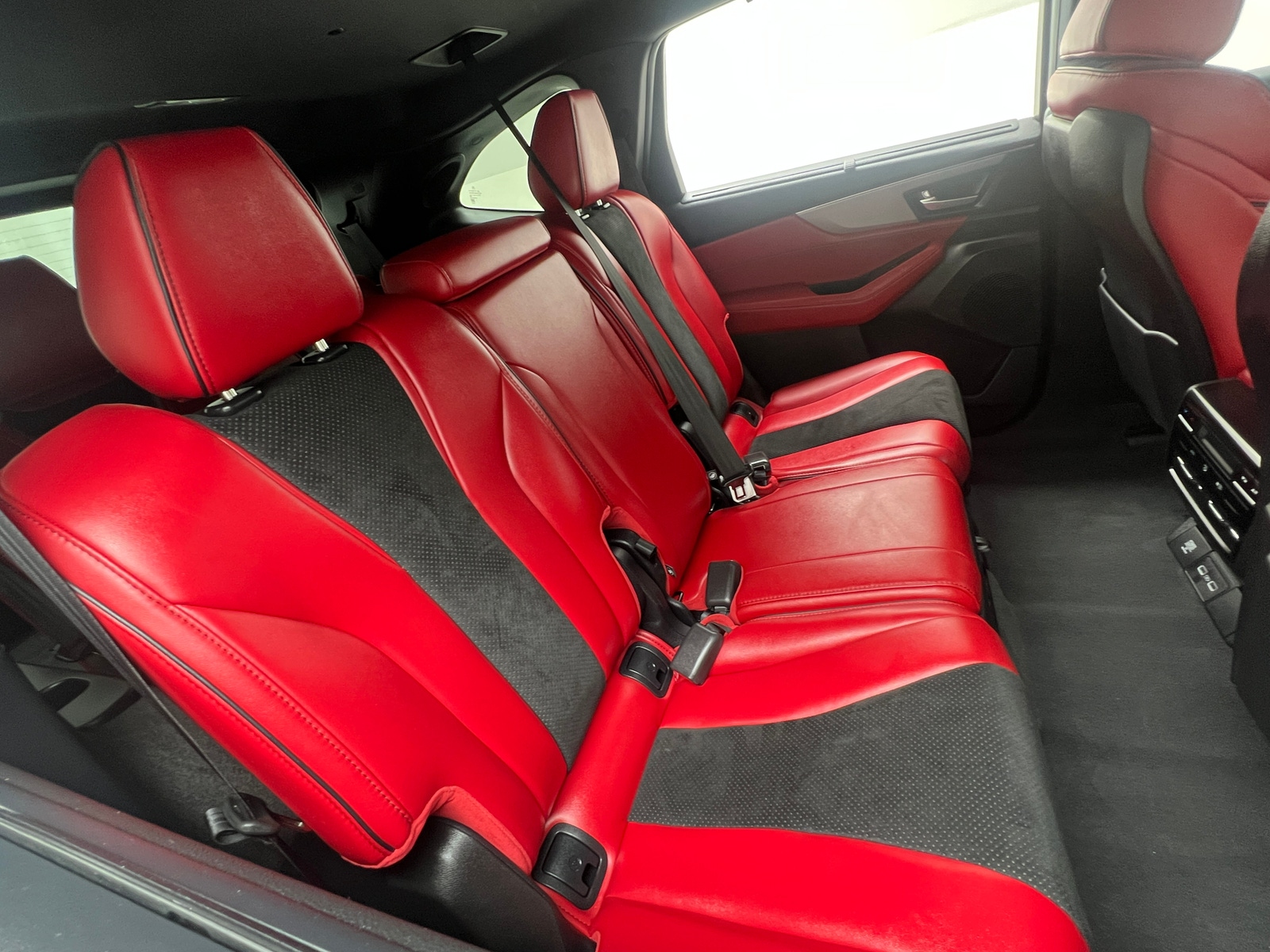 Thumbnail: 2024 Acura MDX - 5