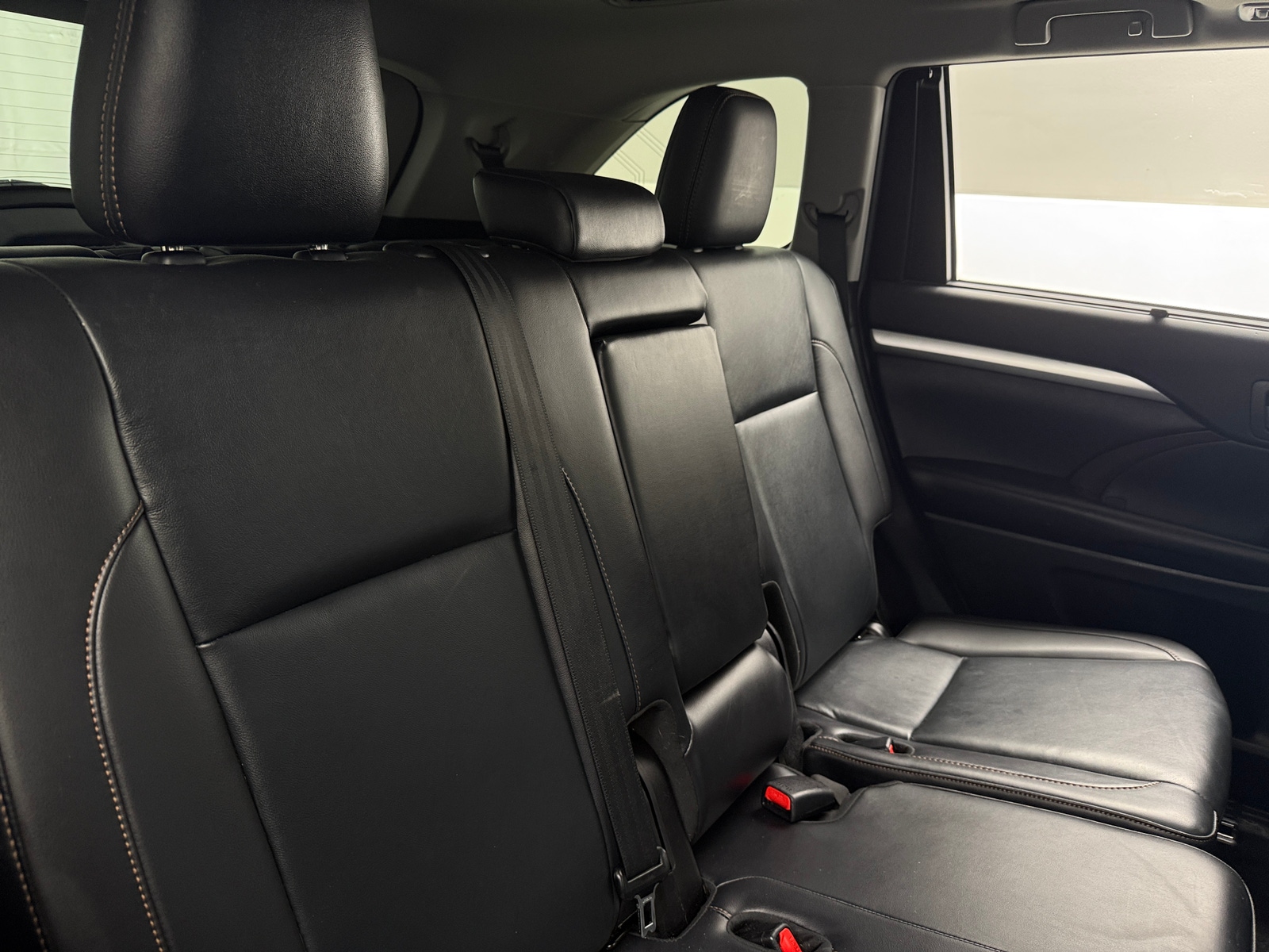 Thumbnail: 2019 Toyota Highlander - 5