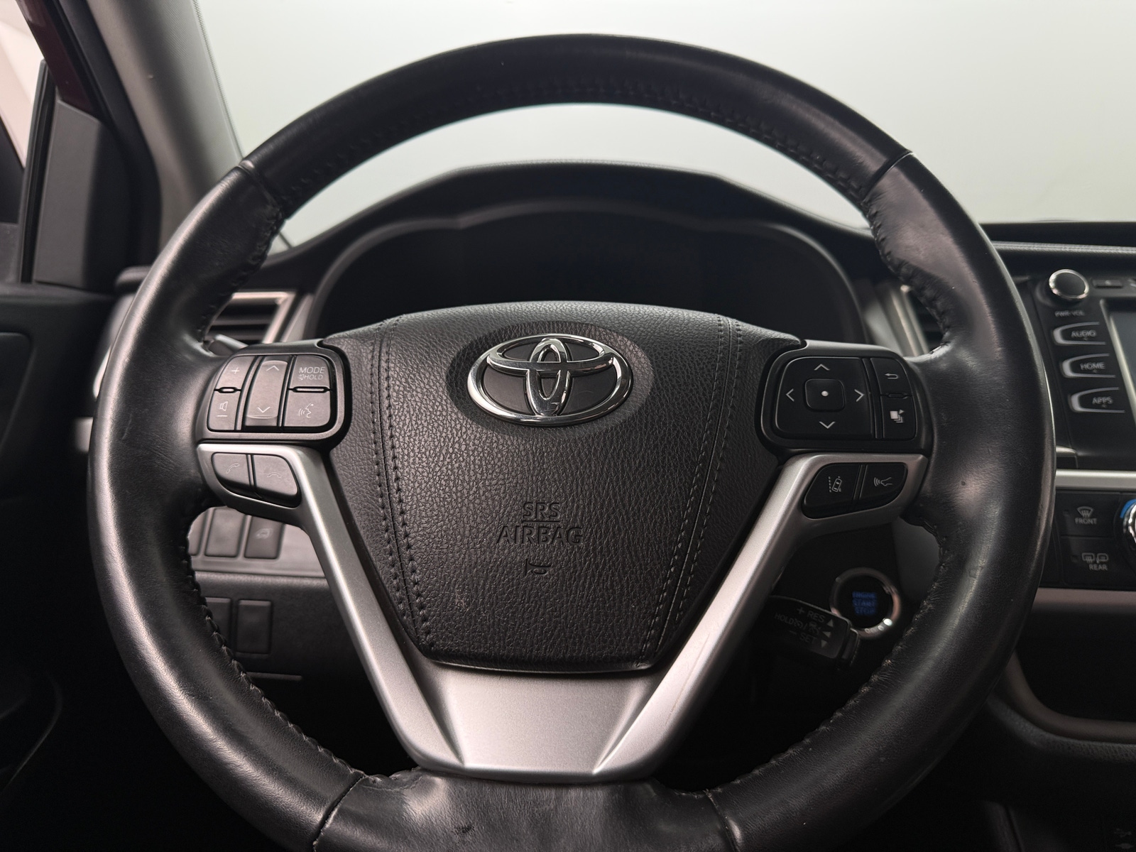 Thumbnail: 2019 Toyota Highlander - 4