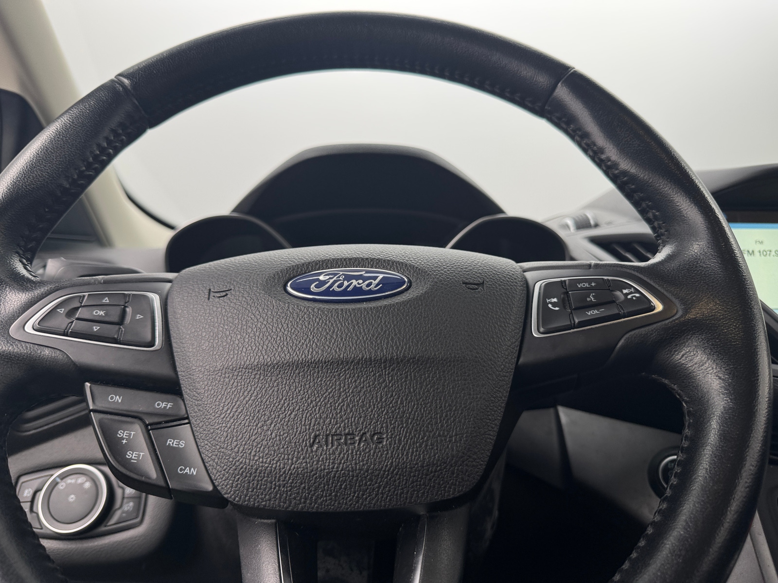 Thumbnail: 2019 Ford Escape - 4