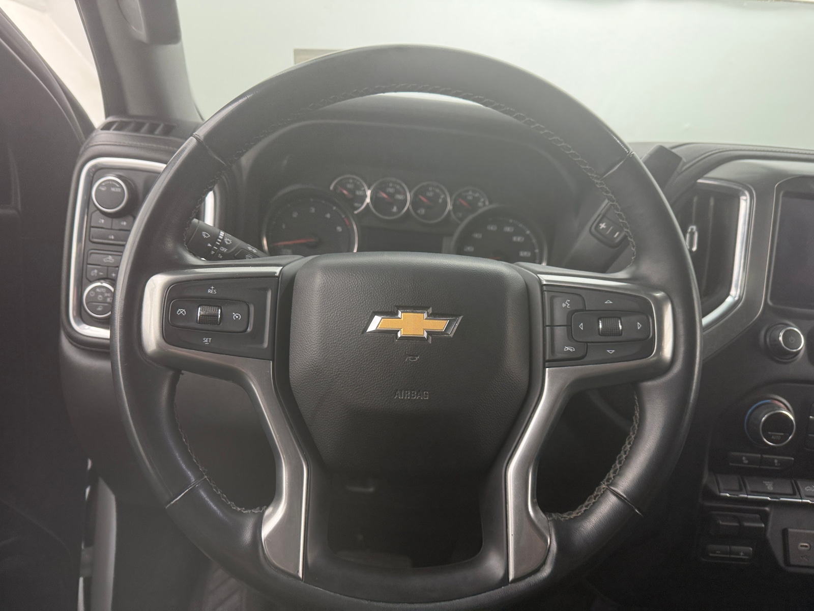 Thumbnail: 2023 Chevrolet Silverado 2500 - 5