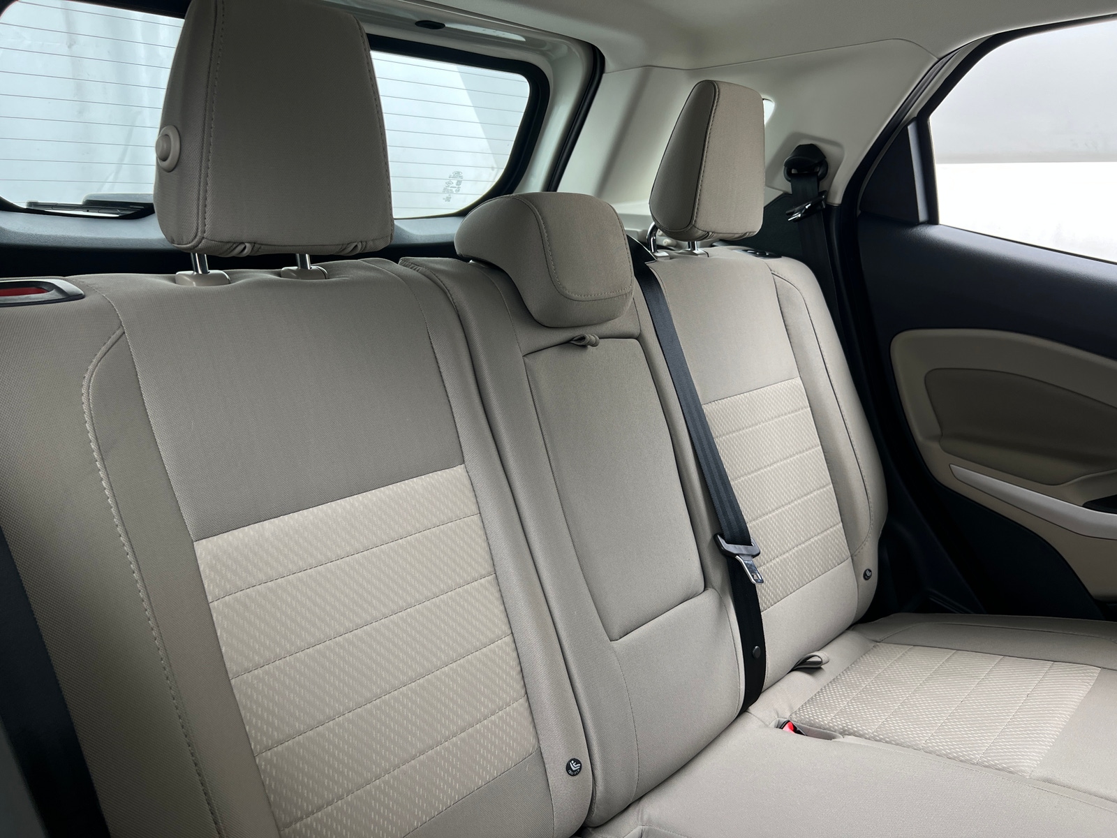 Thumbnail: 2022 Ford EcoSport - 6