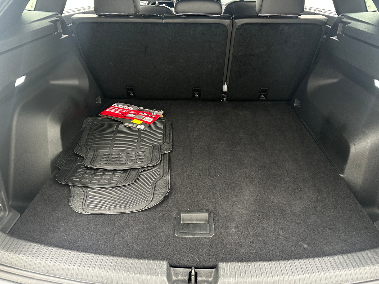 Thumbnail: 2025 Volkswagen Atlas - 6