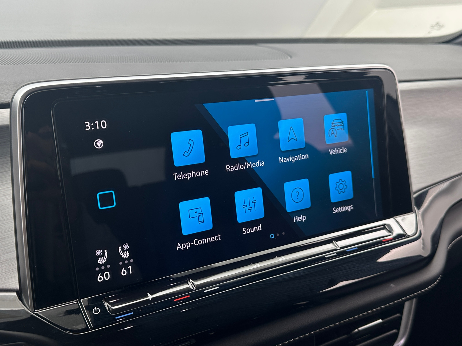 Thumbnail: 2025 Volkswagen Atlas - 3