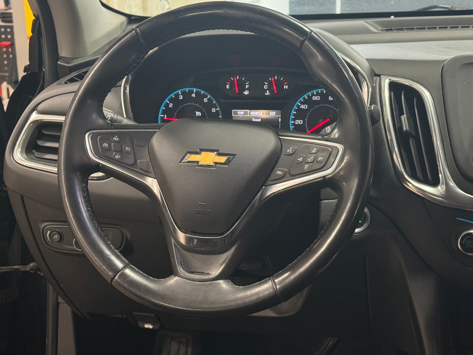 Thumbnail: 2018 Chevrolet Equinox - 5