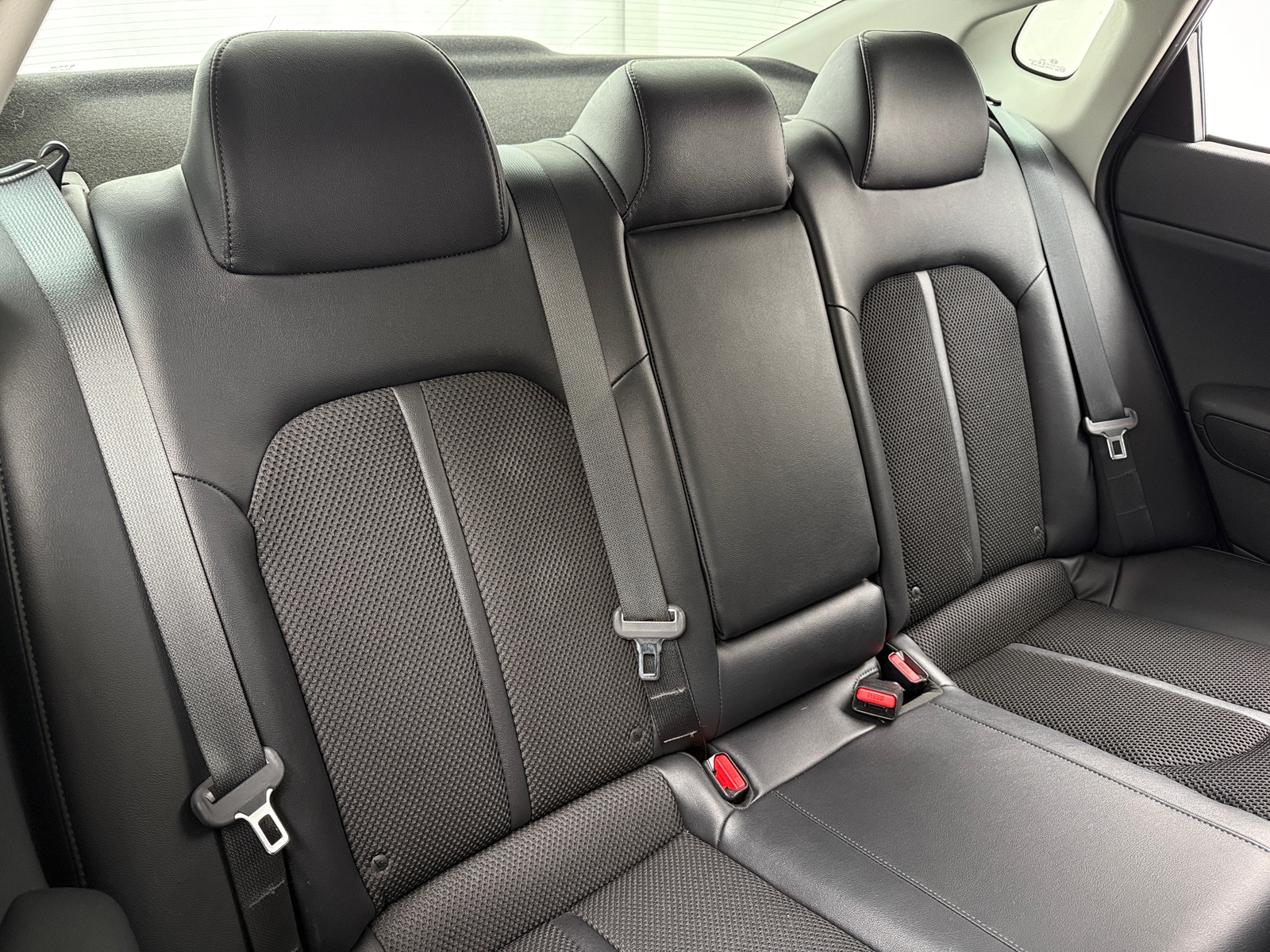 Thumbnail: 2019 Kia Optima - 6