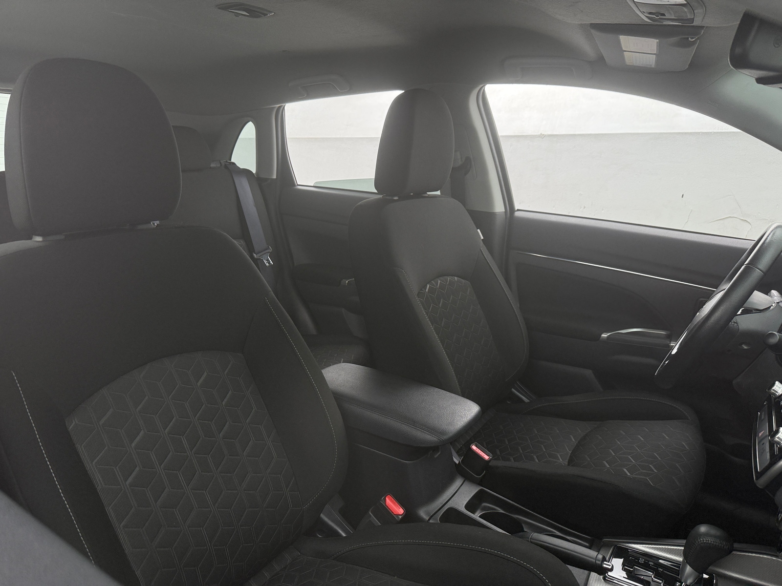 Thumbnail: 2021 Mitsubishi Outlander Sport - 2