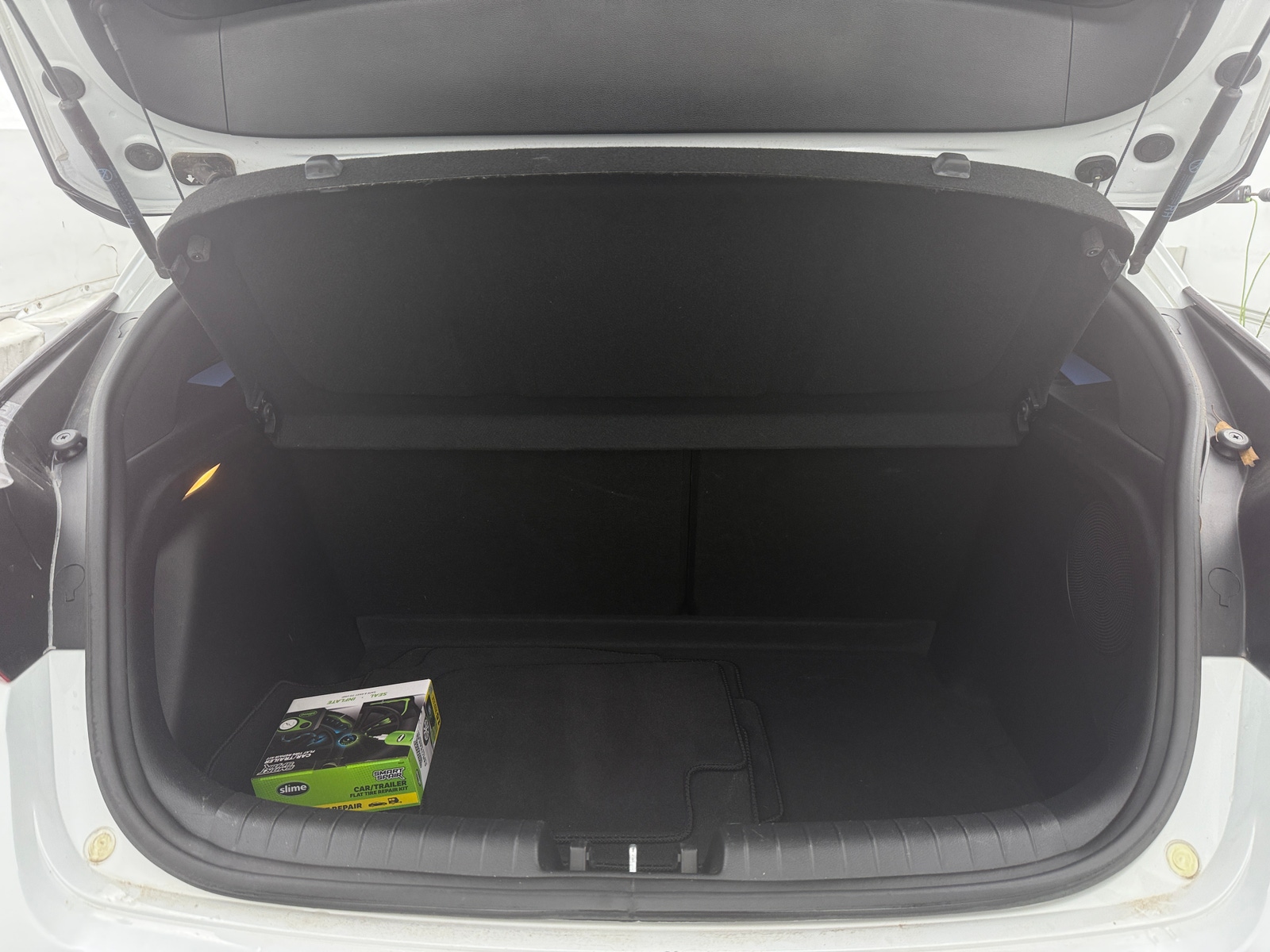 Thumbnail: 2020 Hyundai Veloster - 5