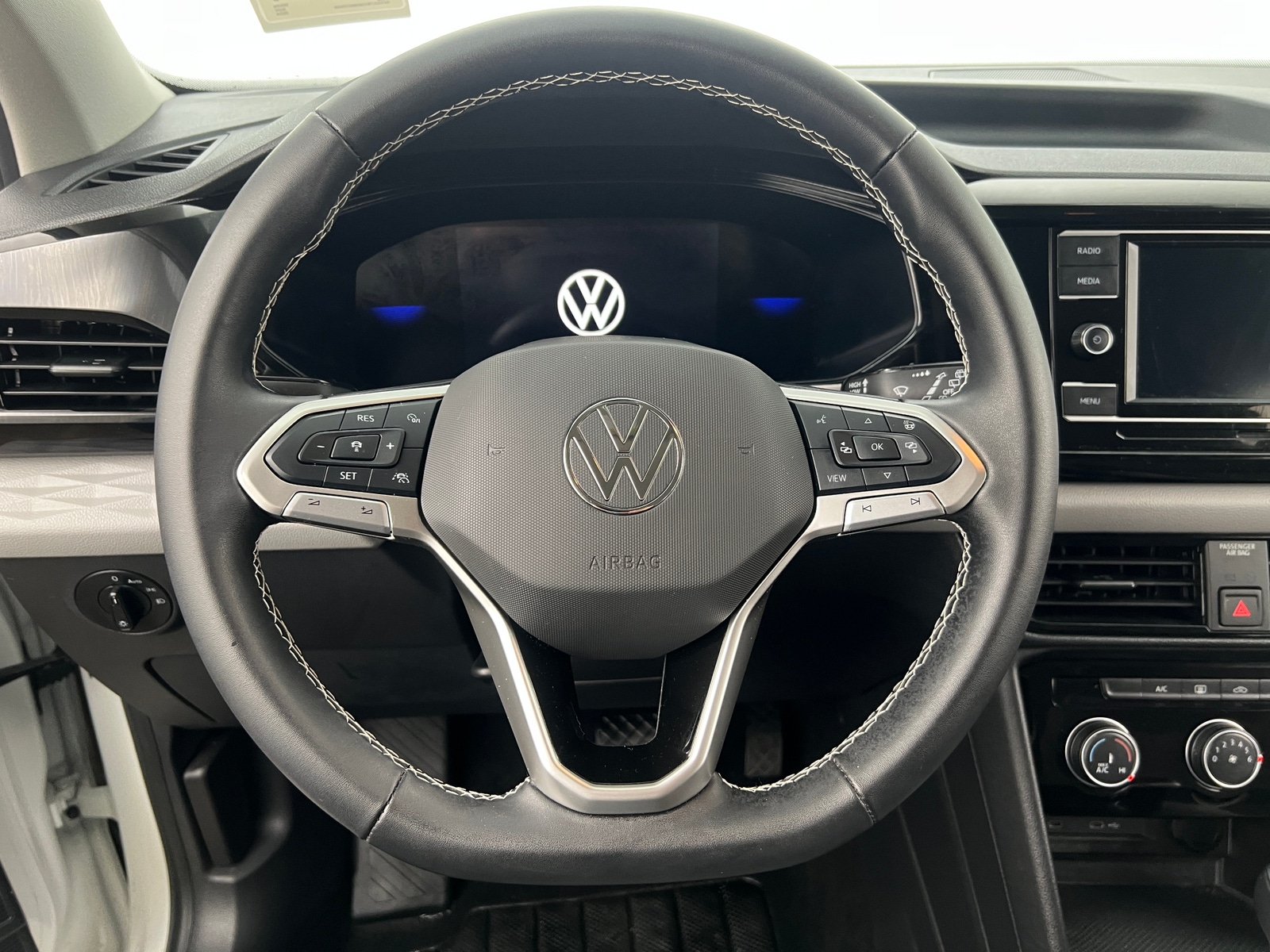 Thumbnail: 2024 Volkswagen Taos - 5