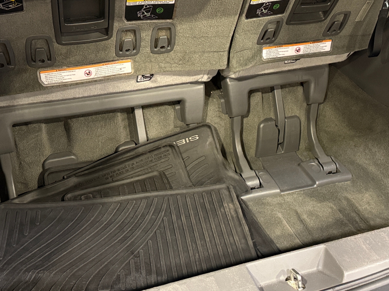 Thumbnail: 2017 Toyota Sienna - 6