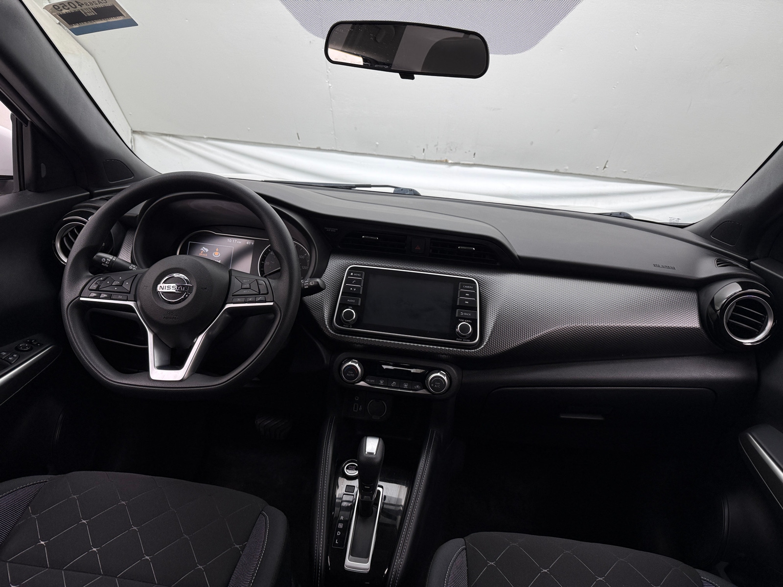 Thumbnail: 2019 Nissan Kicks - 3