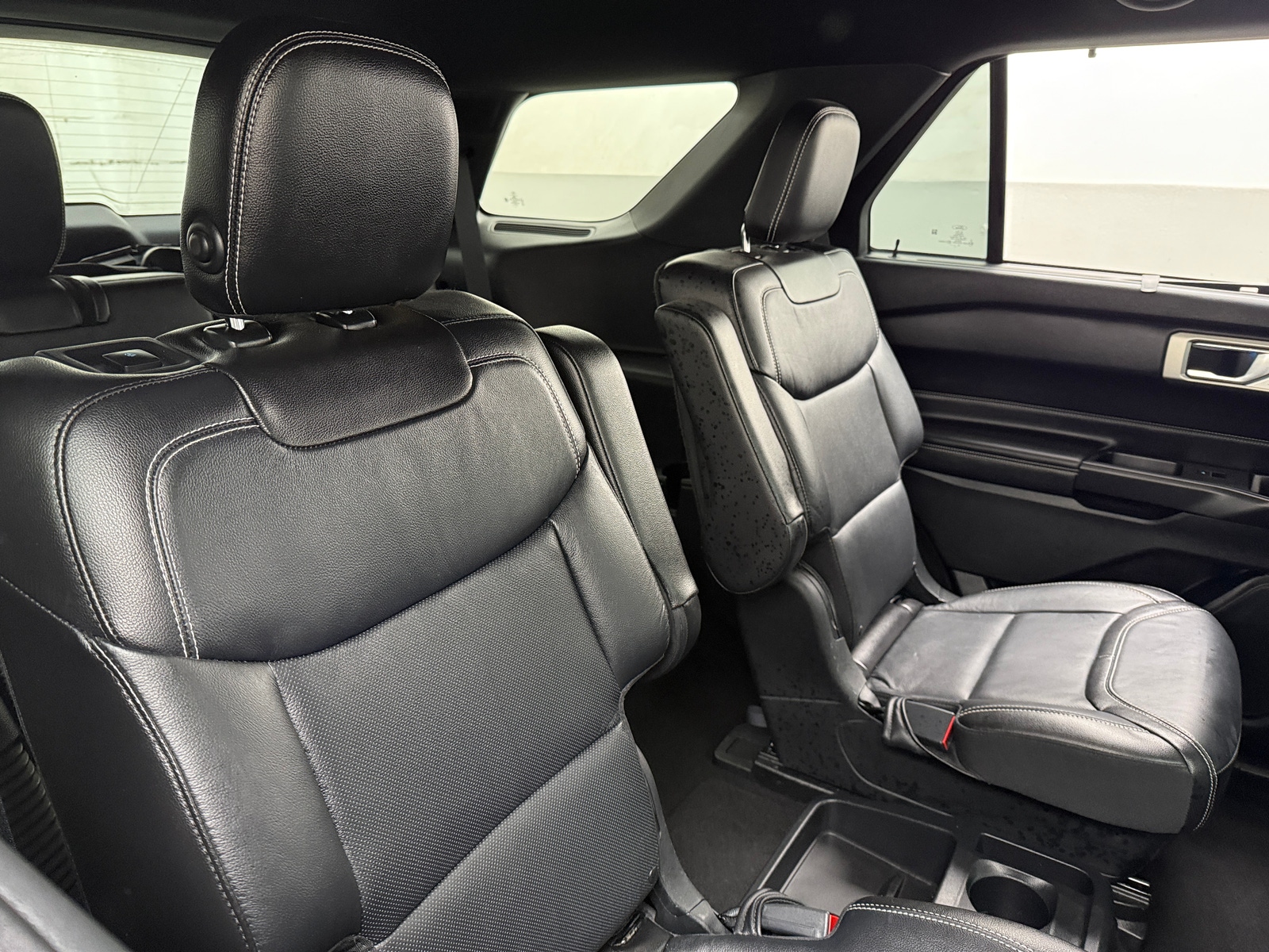 Thumbnail: 2020 Ford Explorer - 5