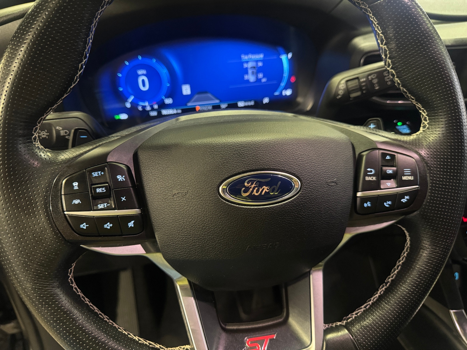 Thumbnail: 2020 Ford Explorer - 4