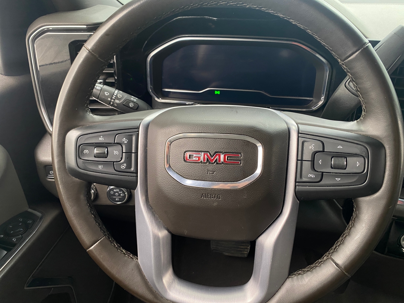 Thumbnail: 2024 GMC Sierra 1500 - 4