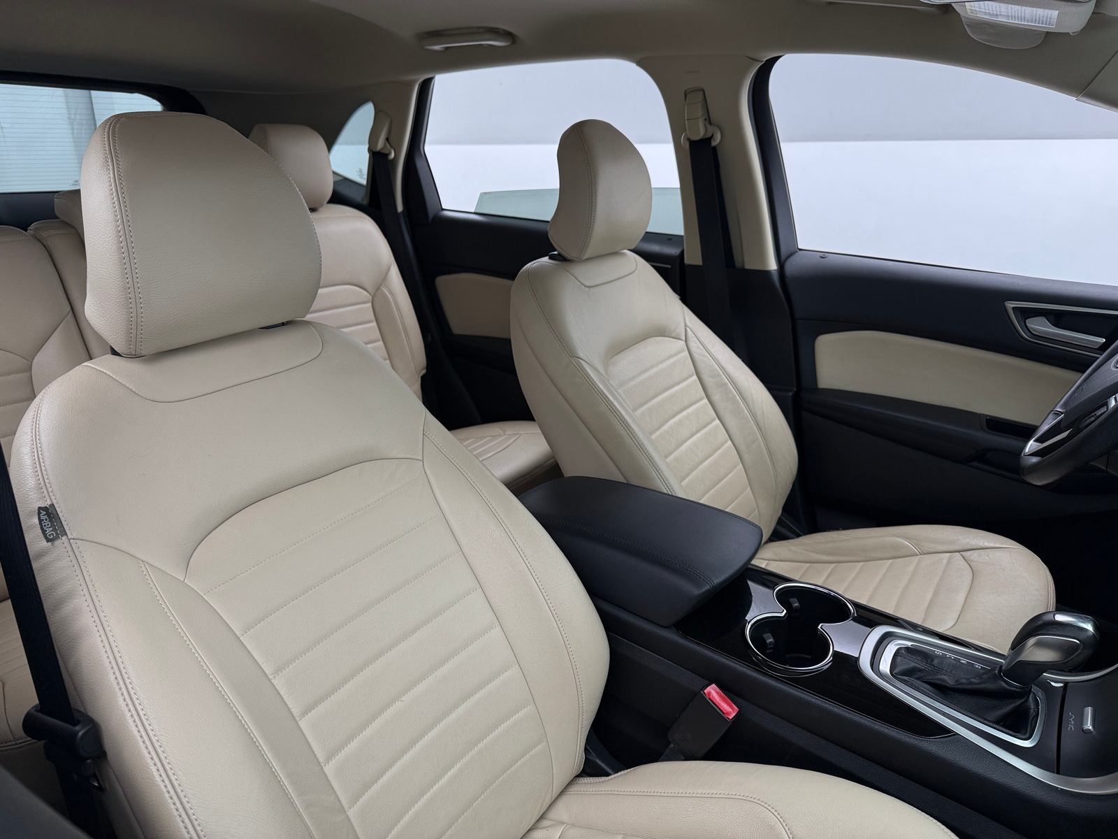 Thumbnail: 2016 Ford Edge - 2