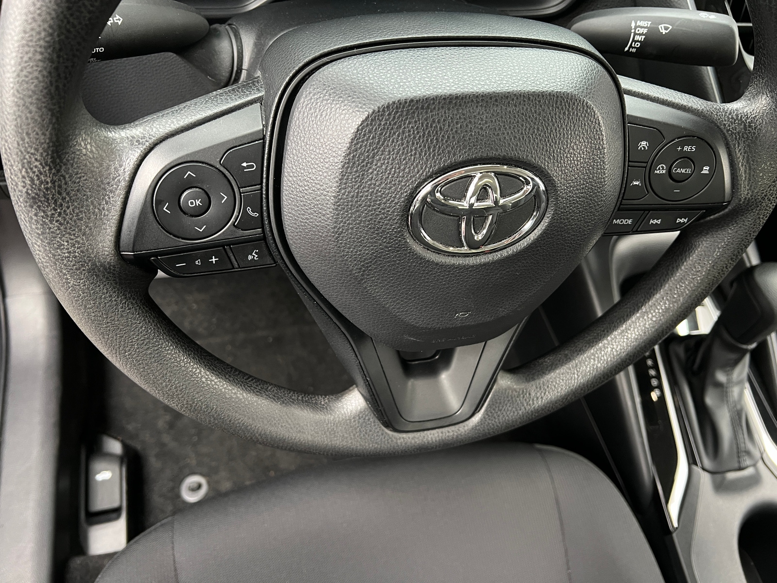 Thumbnail: 2023 Toyota Corolla - 5