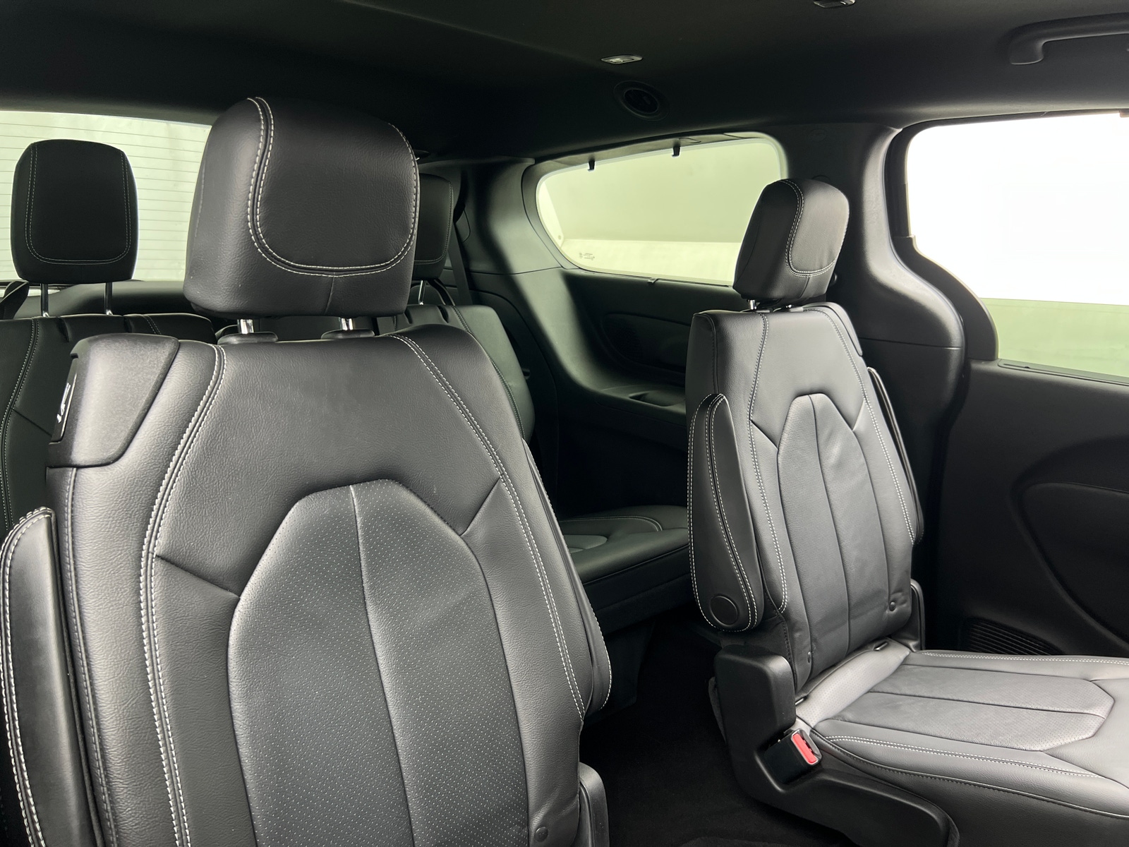 Thumbnail: 2021 Chrysler Pacifica - 5