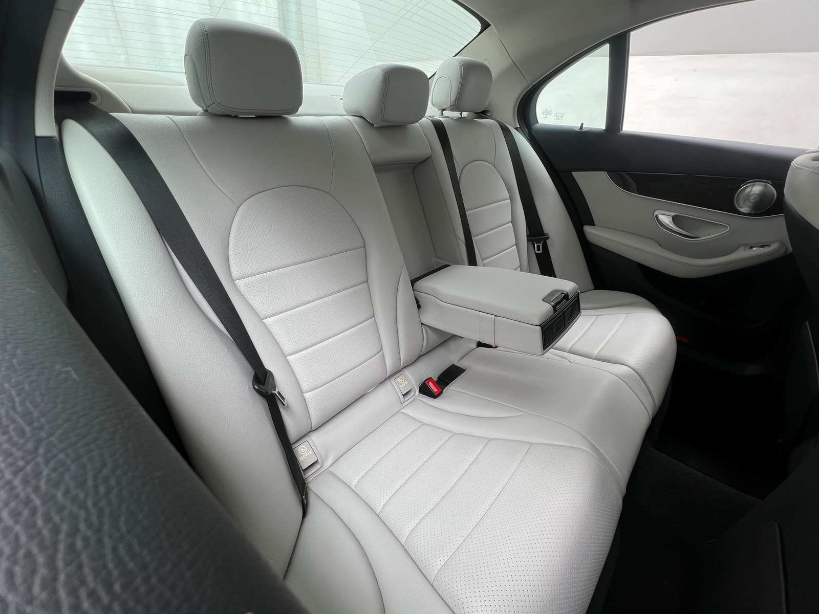 Thumbnail: 2017 Mercedes-Benz C-Class - 5