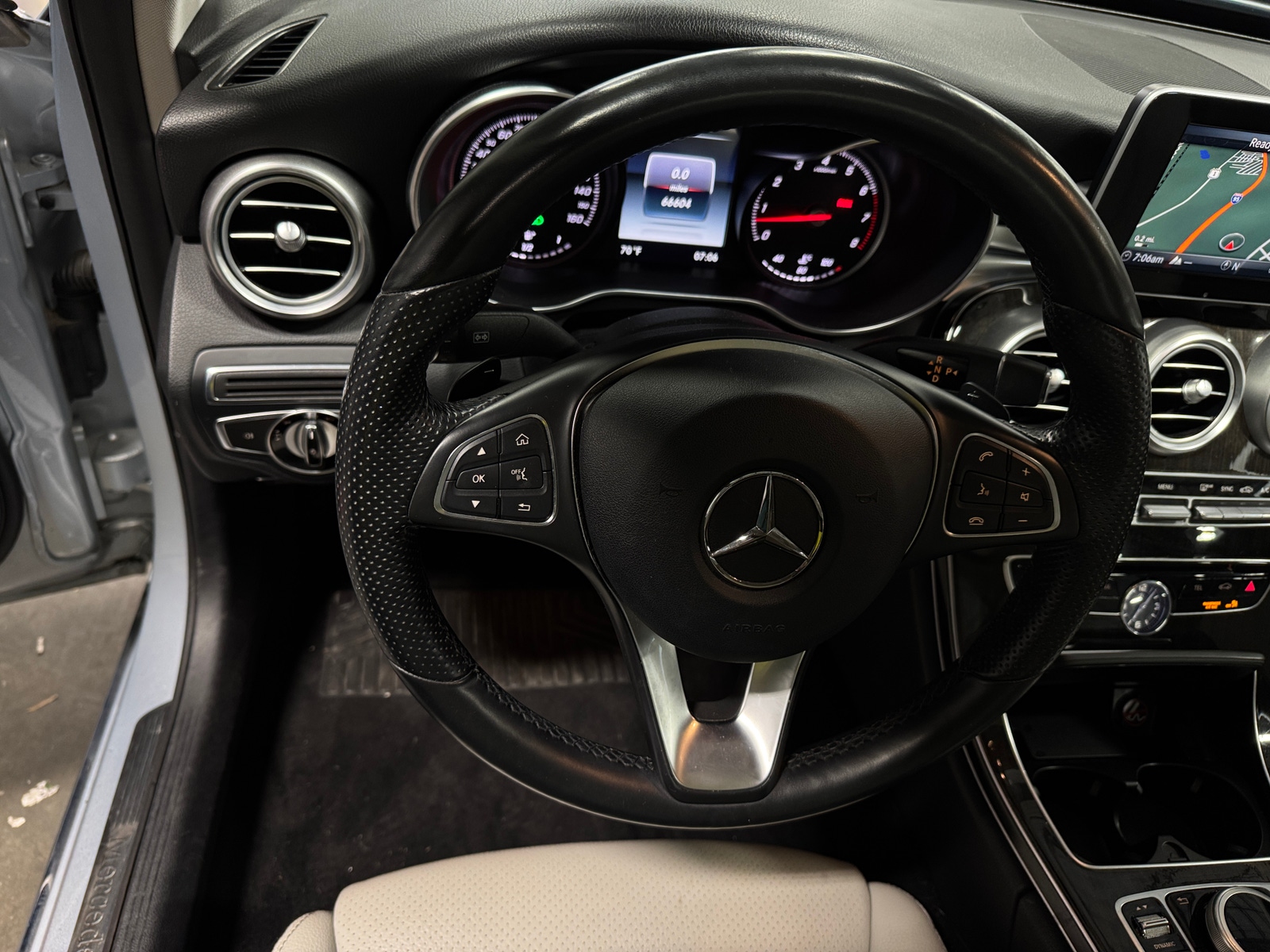 Thumbnail: 2017 Mercedes-Benz C-Class - 4