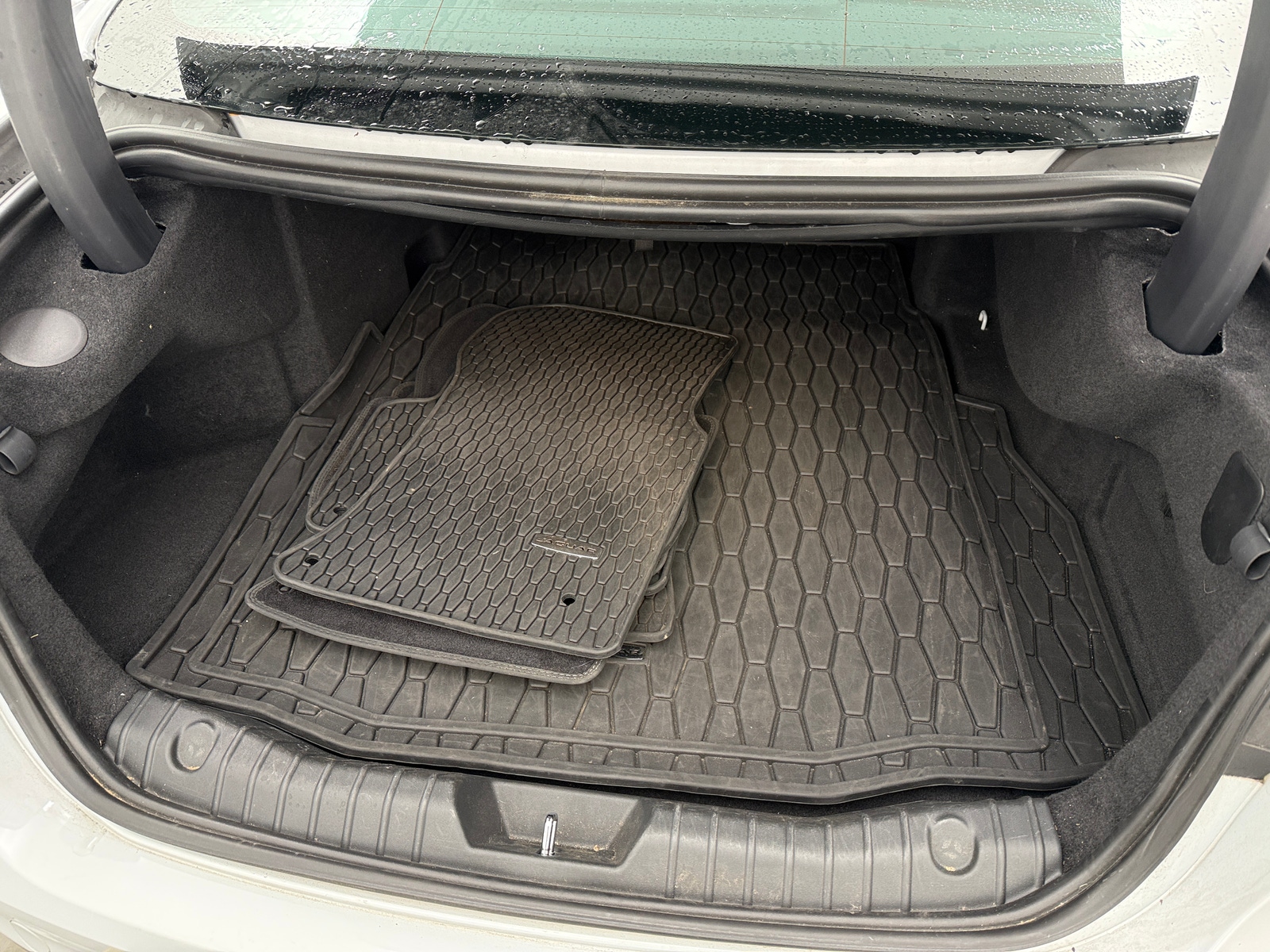 Thumbnail: 2021 Jaguar XF - 6