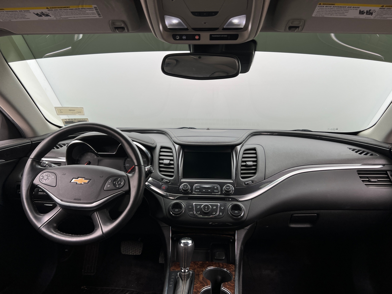 Thumbnail: 2015 Chevrolet Impala - 3