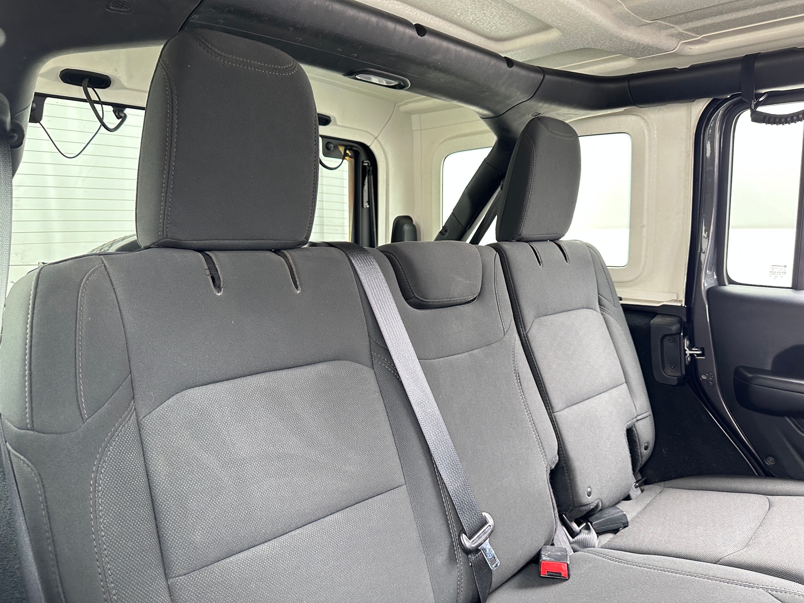 Thumbnail: 2018 Jeep Wrangler - 6