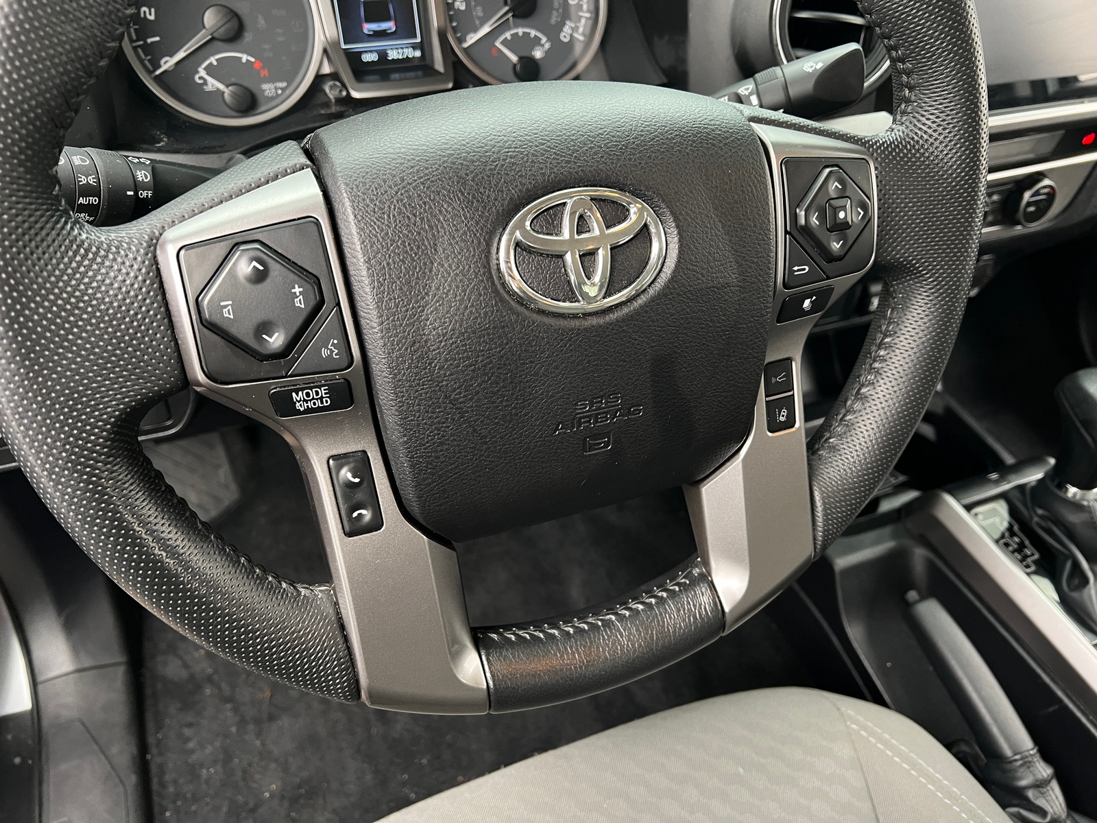 Thumbnail: 2022 Toyota Tacoma - 5