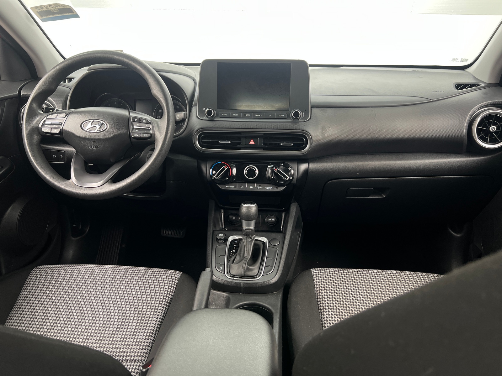 Thumbnail: 2022 Hyundai Kona - 3