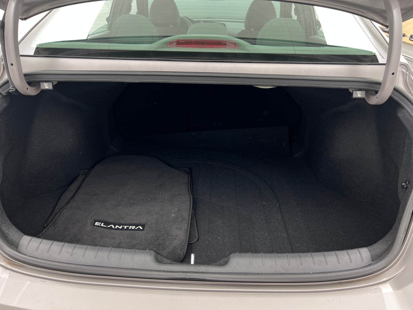 Thumbnail: 2022 Hyundai Elantra - 7