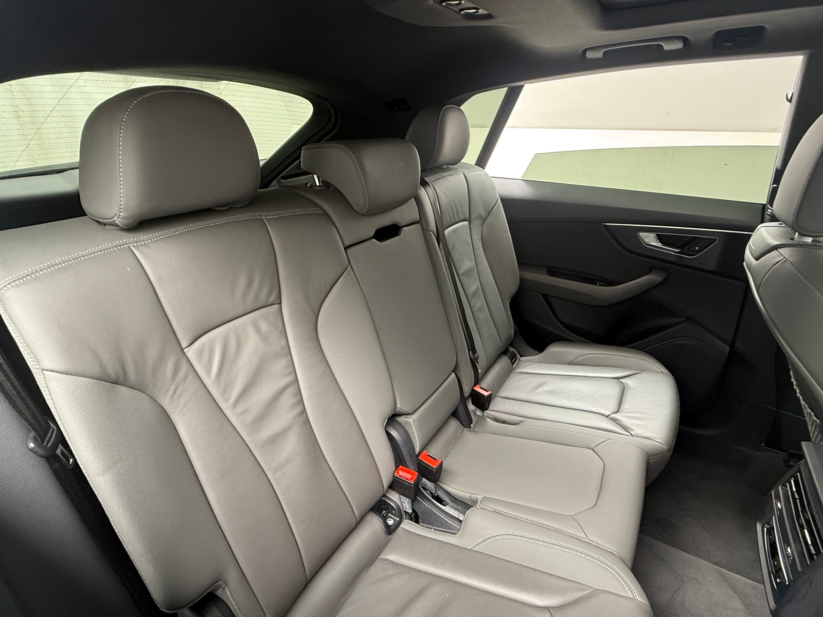 Thumbnail: 2019 Audi Q8 - 5