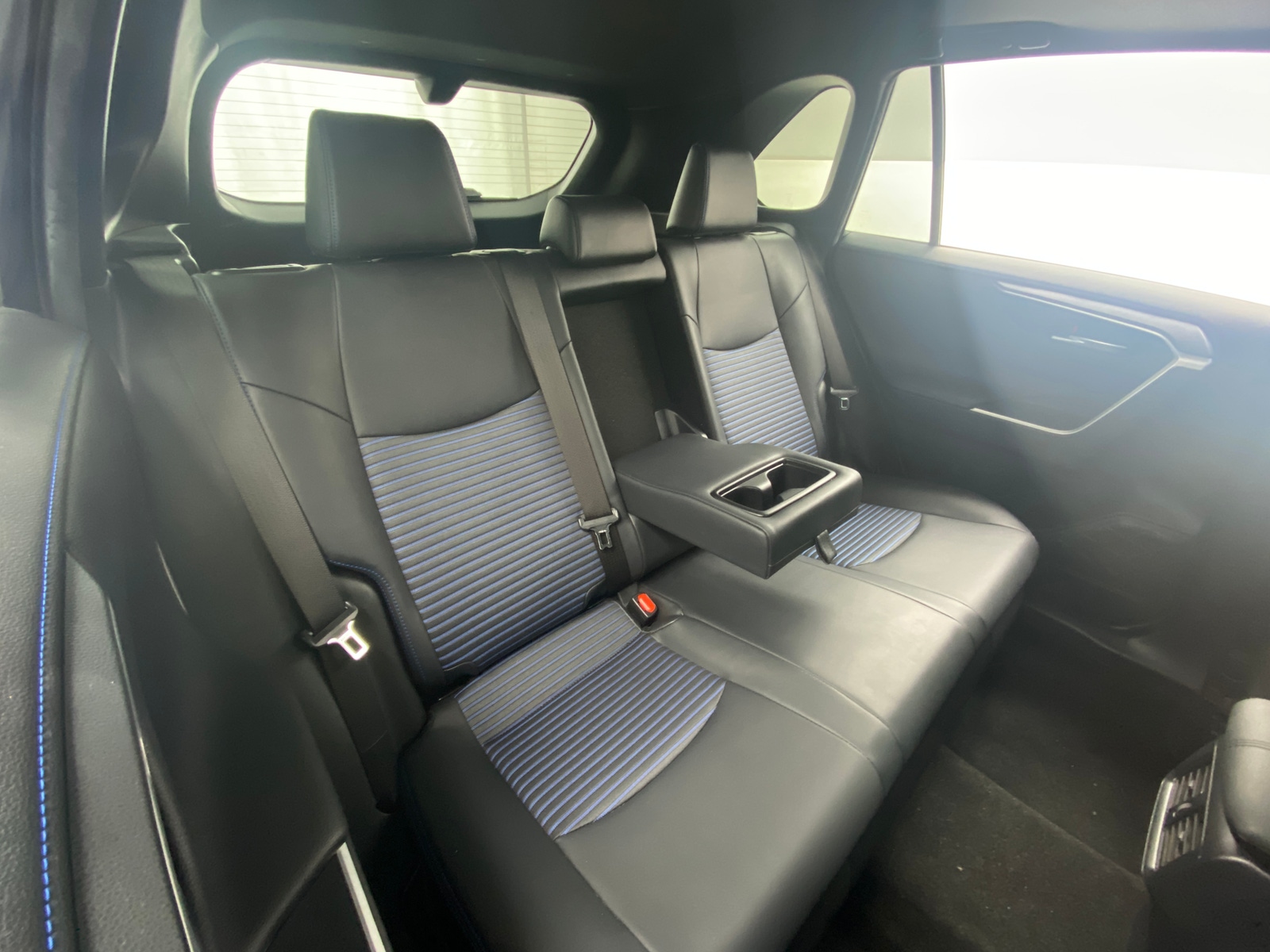 Thumbnail: 2020 Toyota RAV4 - 5