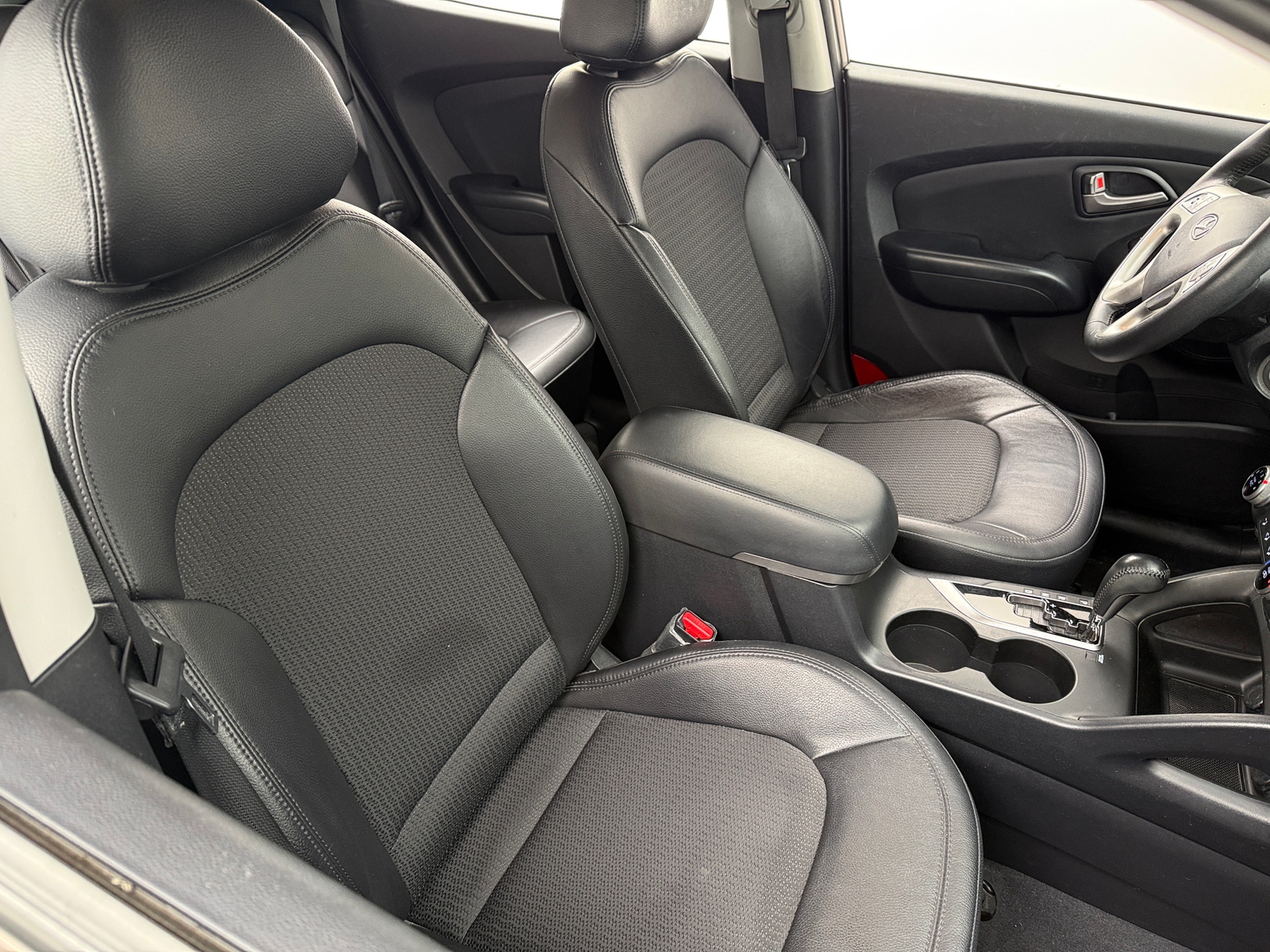 Thumbnail: 2013 Hyundai Tucson - 2