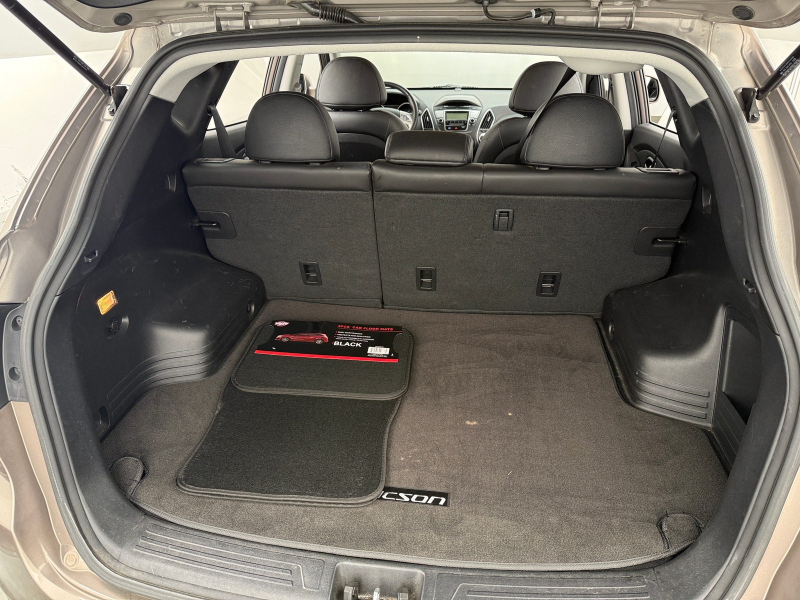 Thumbnail: 2013 Hyundai Tucson - 7