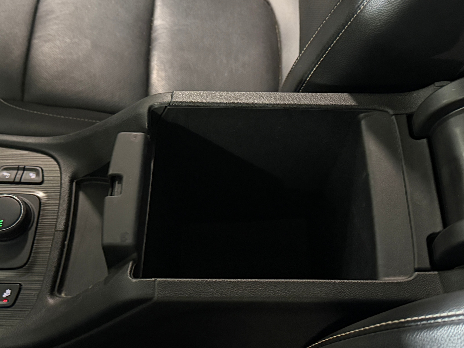 Thumbnail: 2020 GMC Acadia - 4