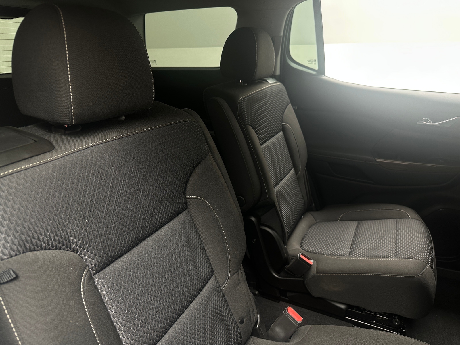 Thumbnail: 2023 GMC Acadia - 6