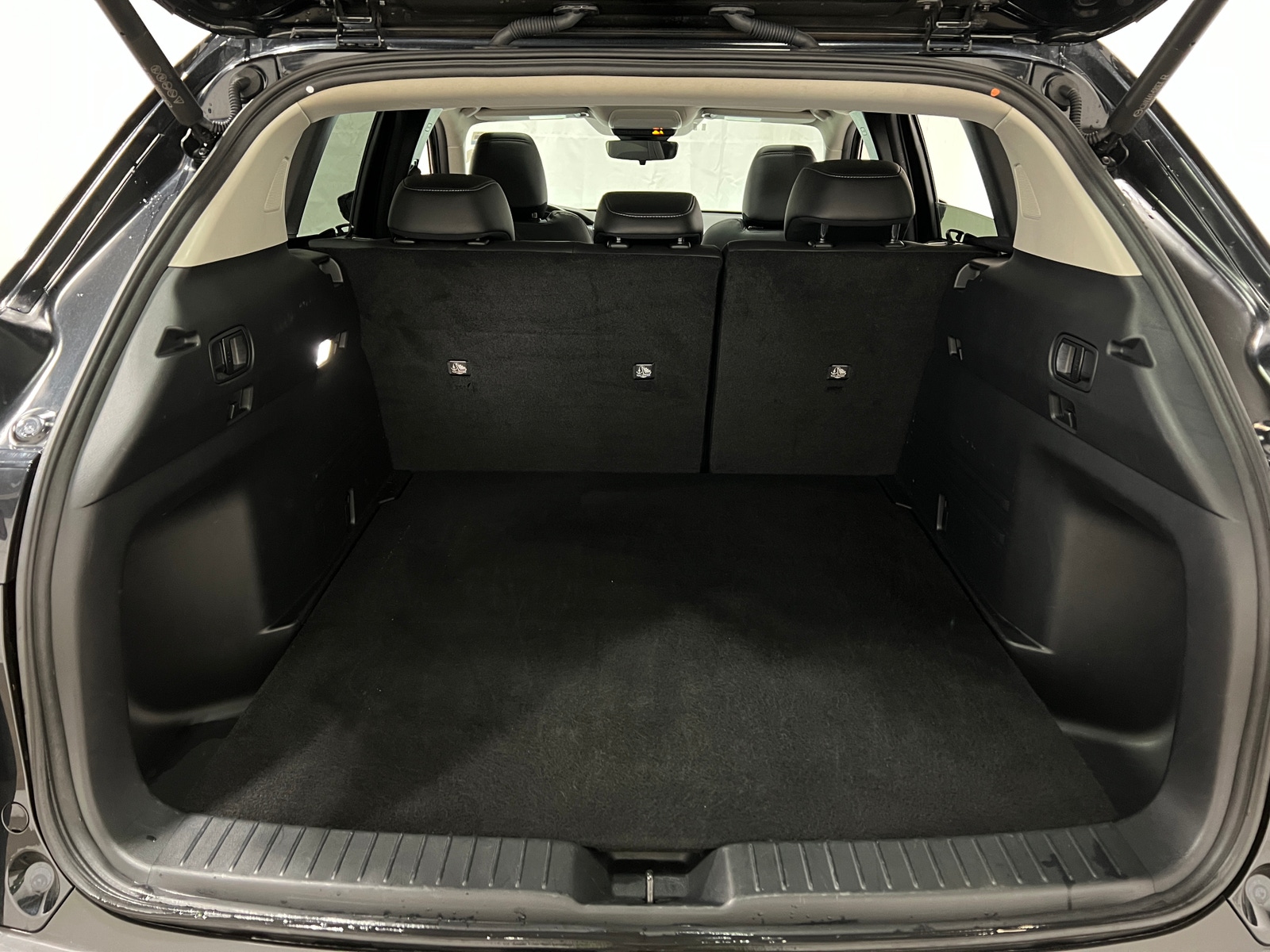 Thumbnail: 2025 Mazda CX-50 - 7