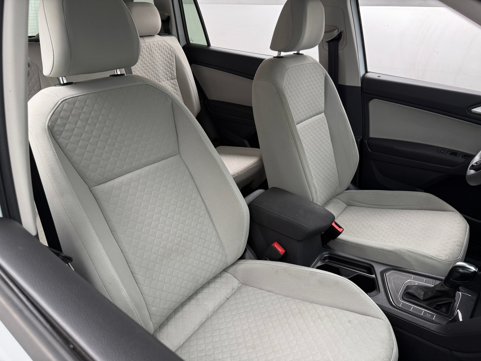 Thumbnail: 2019 Volkswagen Tiguan - 2