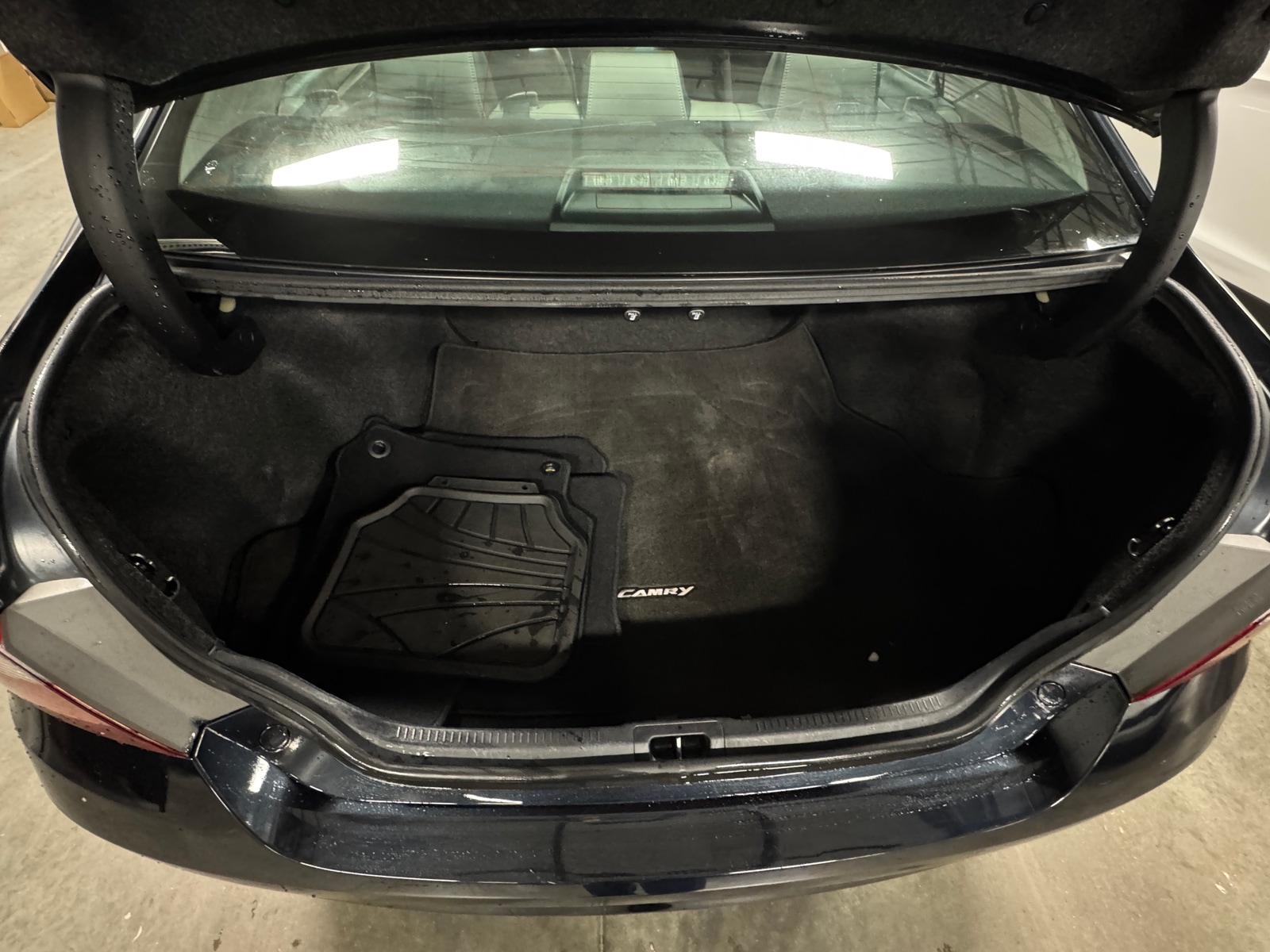 Thumbnail: 2015 Toyota Camry - 6