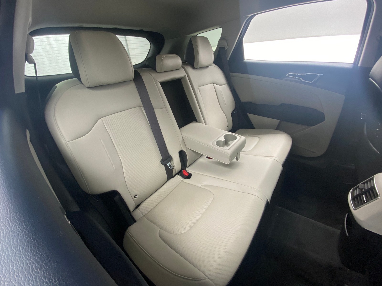 Thumbnail: 2023 Kia Sportage - 5