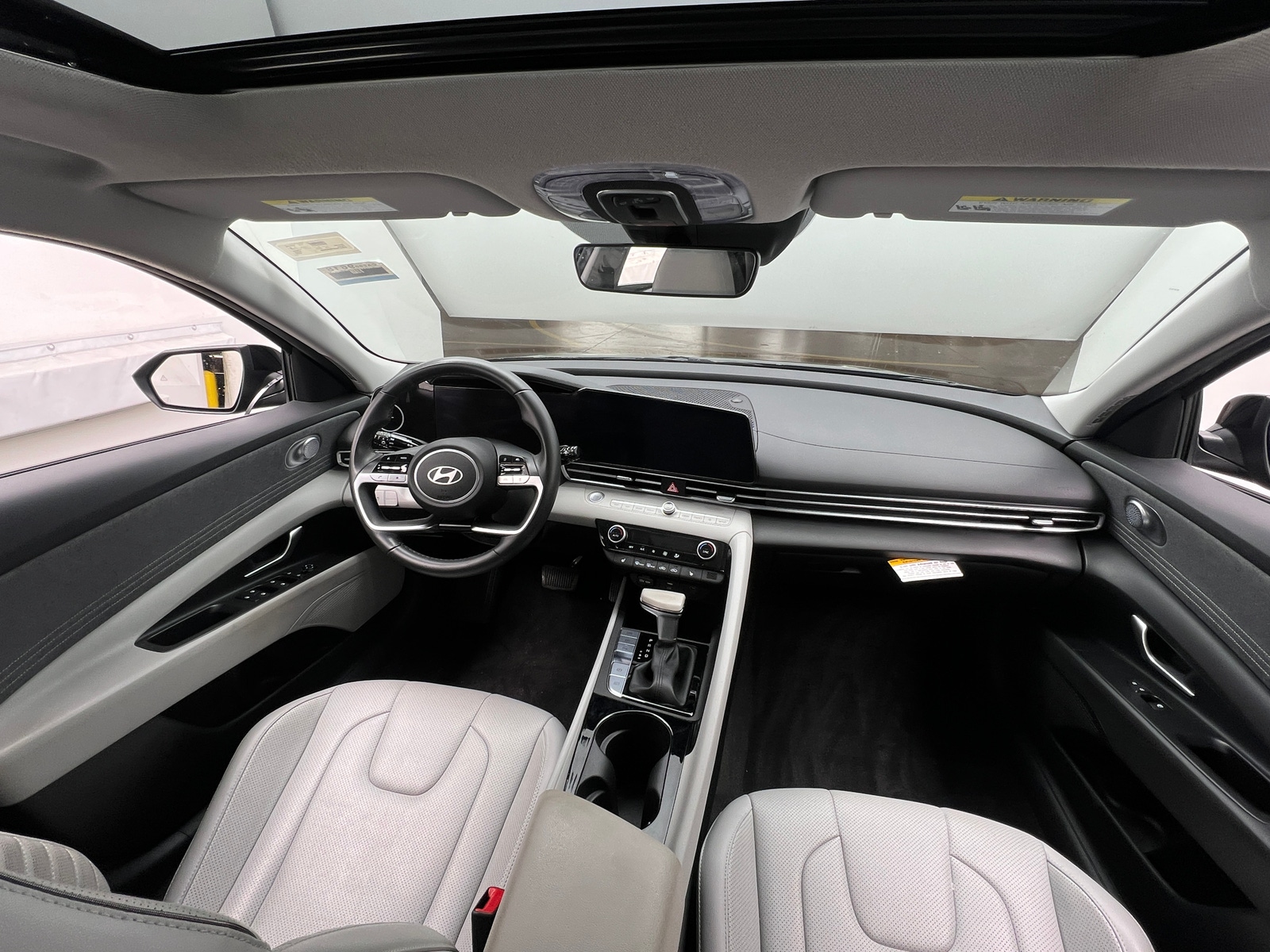 Thumbnail: 2024 Hyundai Elantra - 2