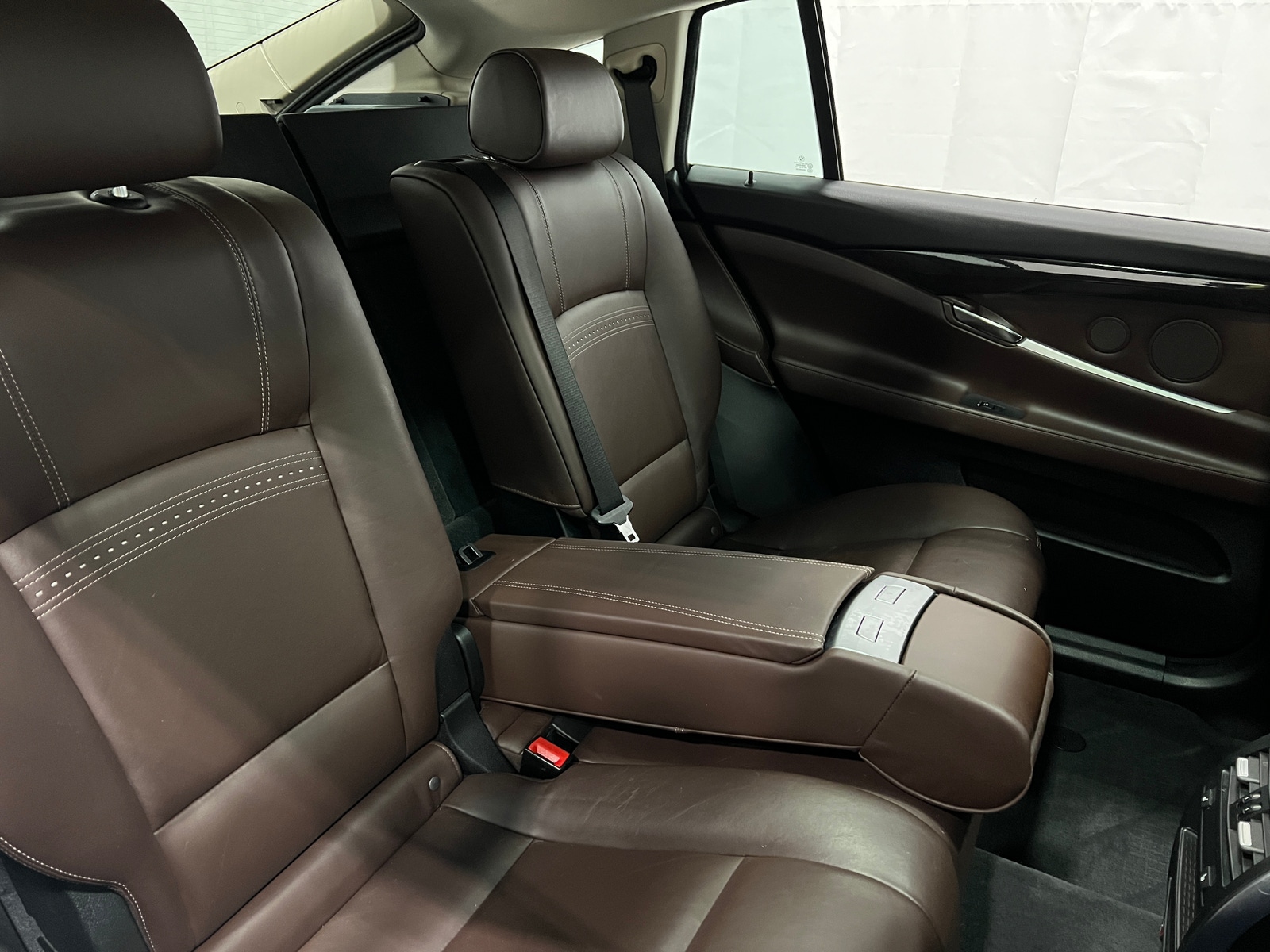 Thumbnail: 2015 BMW 5 Series - 5