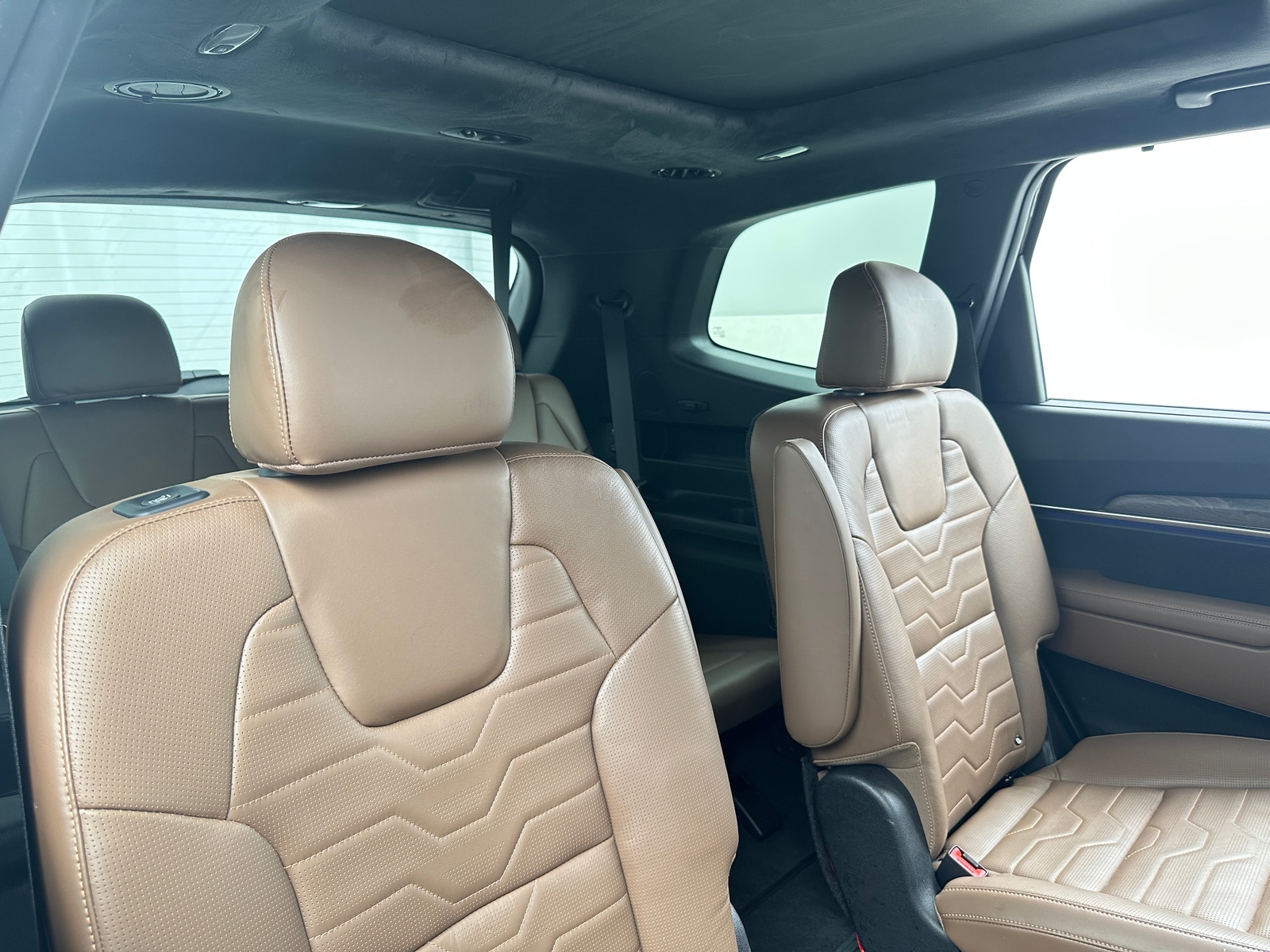 Thumbnail: 2022 Kia Telluride - 5