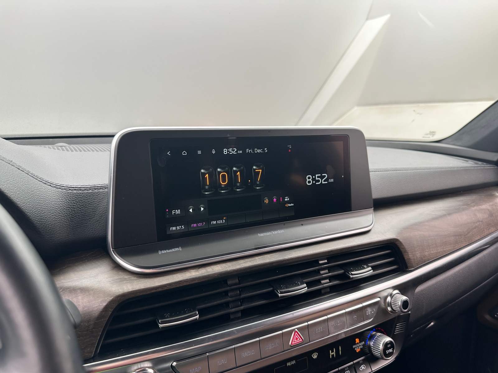 Thumbnail: 2022 Kia Telluride - 3